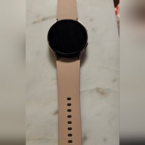 Samsung 4 Smartwatch with Pink Gold Band